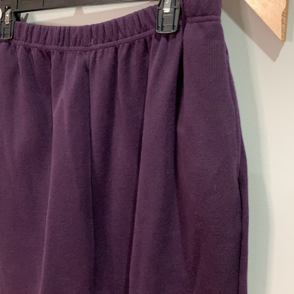 Dress barn matching sweater set with pants in plum size 18/20 top size 22/24 - Picture 3 of 9